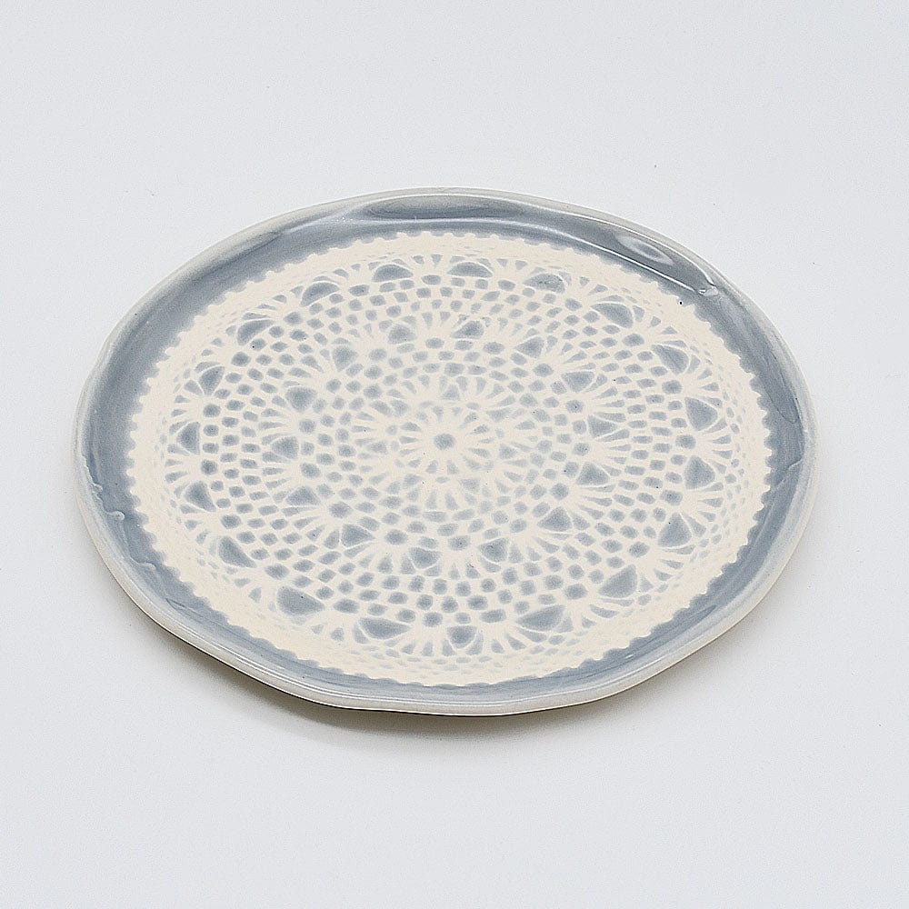 Petite assiette en céramique bleue I Motifs dentelles portugaises Assiette "Renda" grise - 22cm